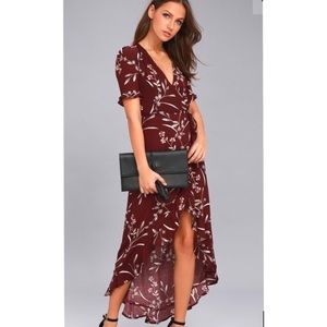 WILD WINDS BURGUNDY FLORAL PRINT HIGH-LOW WRAP